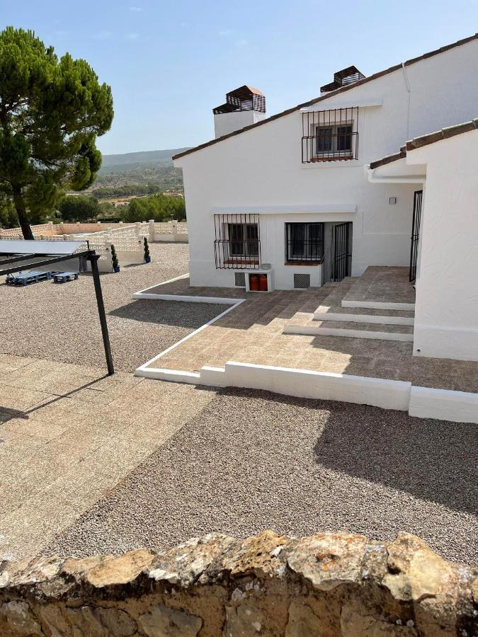 Djm Palms - Shared Casa Rural - Casa Rural Compartida - No Es Una Casa Privada Ayora Экстерьер фото
